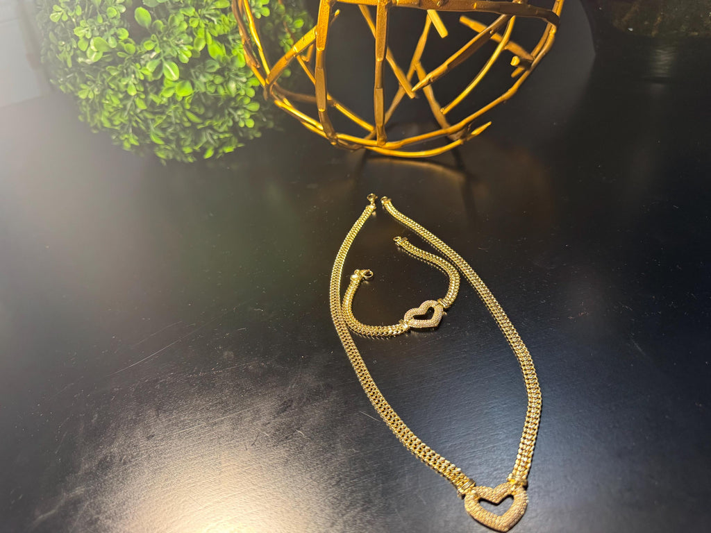 Golden Heart Jewelry Set